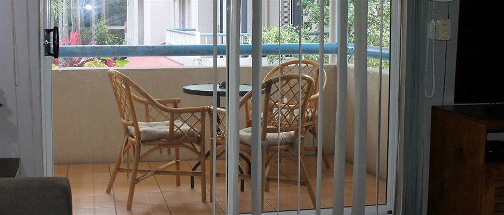 Cairns Reef Apartments & Motel Exterior photo