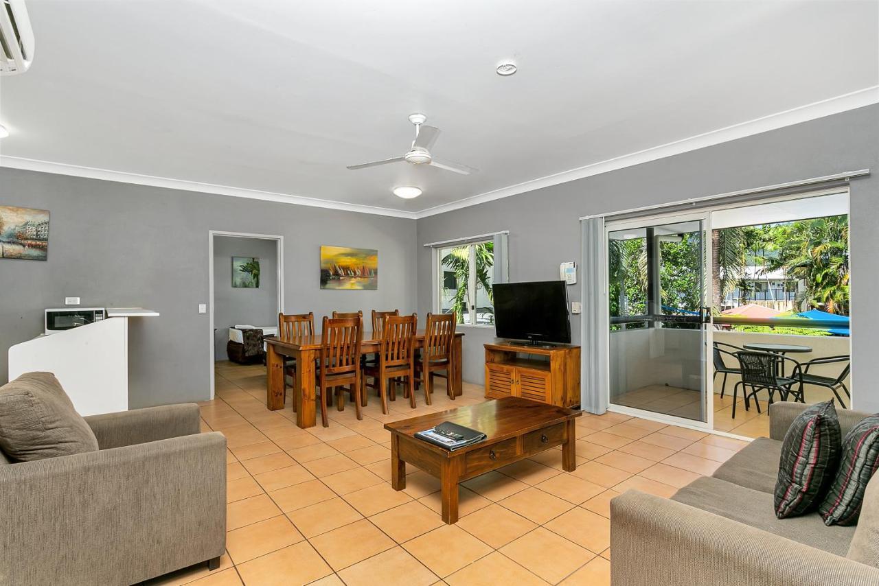 Cairns Reef Apartments & Motel Exterior photo