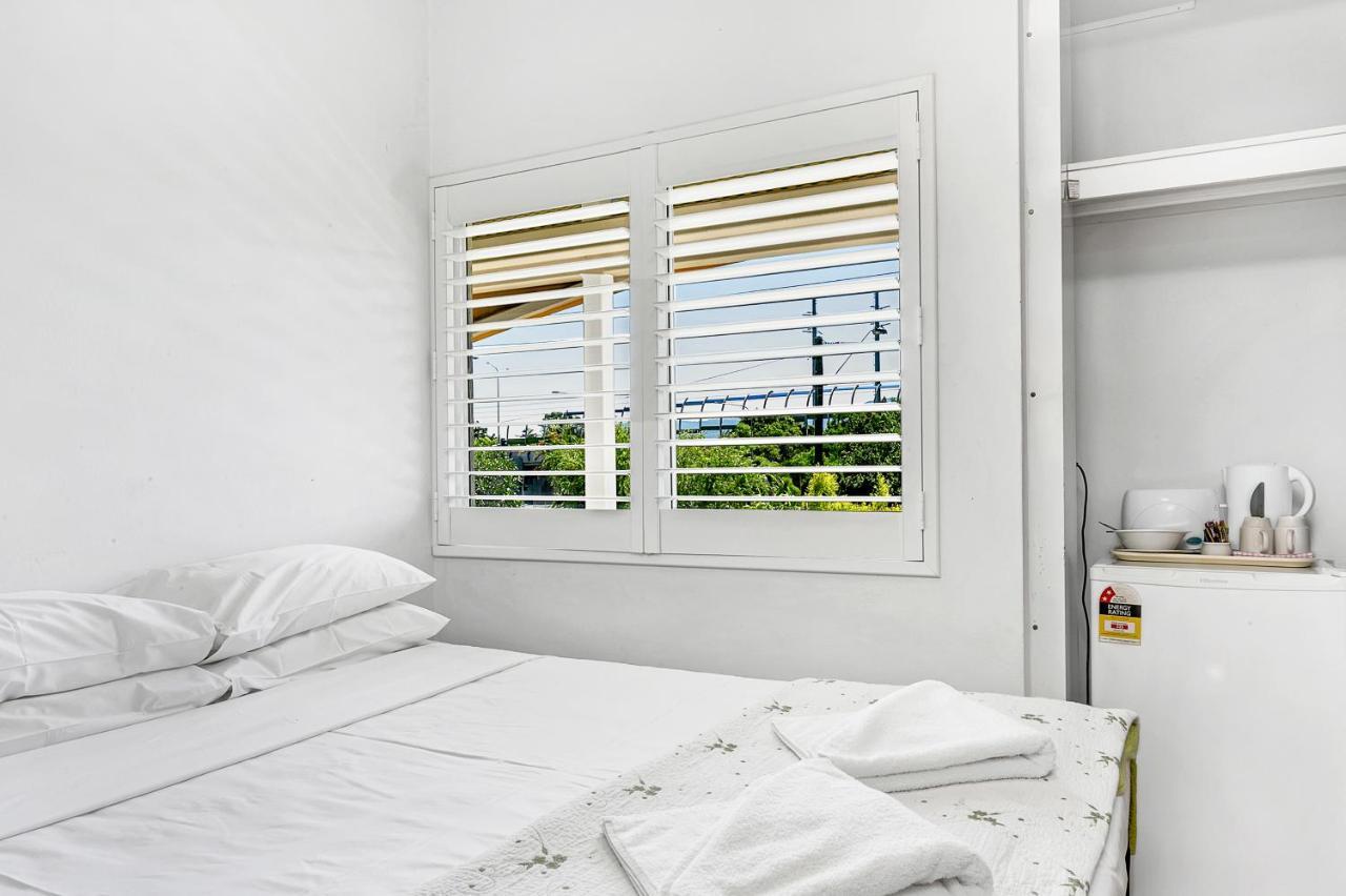 Cairns Reef Apartments & Motel Exterior photo